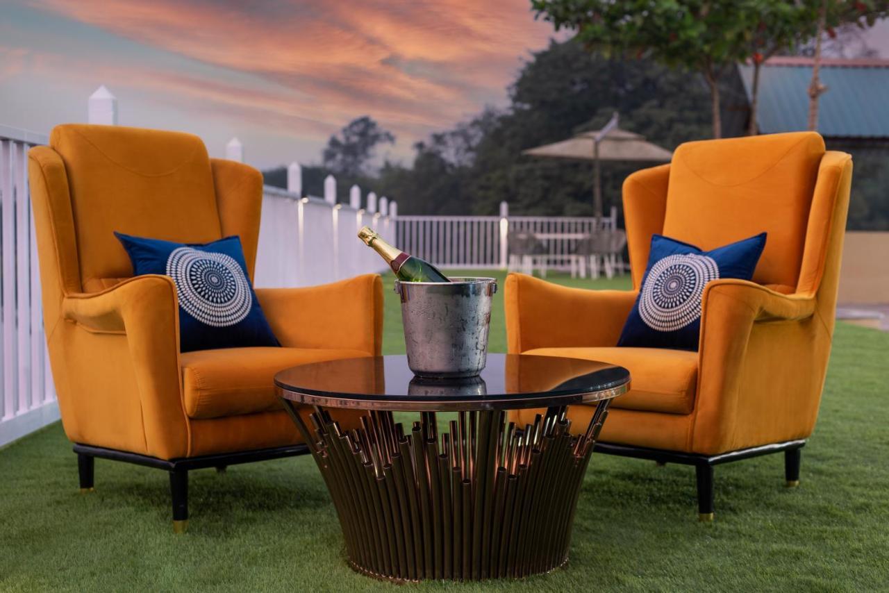 Paramount Riverfront Resort & Spa, Karjat Ngoại thất bức ảnh