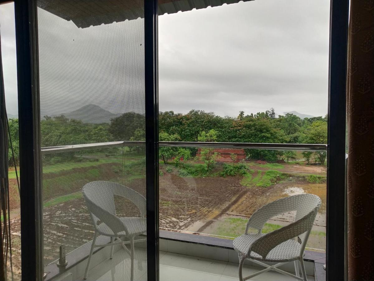 Paramount Riverfront Resort & Spa, Karjat Ngoại thất bức ảnh